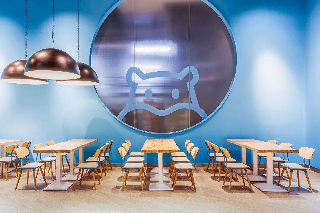 昭平阿里巴巴盒马机器人餐厅，打造未来概念的餐饮空间设计