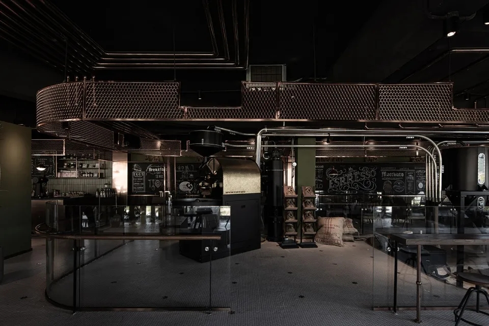 昭平硬核的金属质感，让这个杭州餐饮空间设计绝了